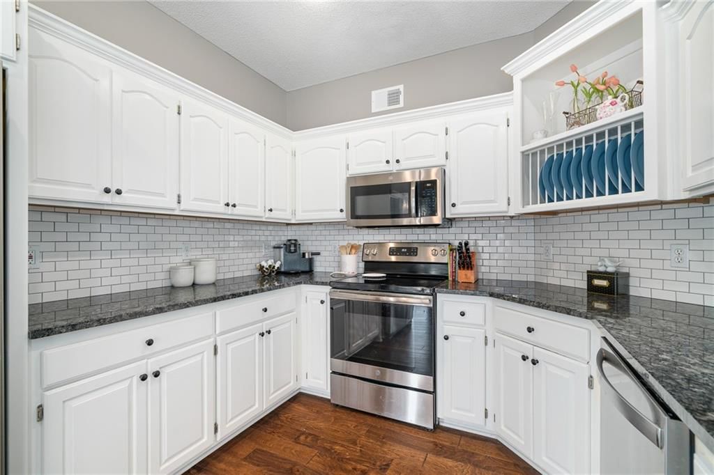 18341 W 157 Street — photo 12