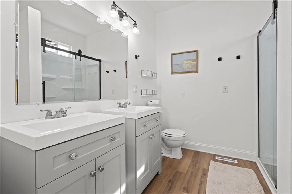 888 E Cheyenne Street — photo 18