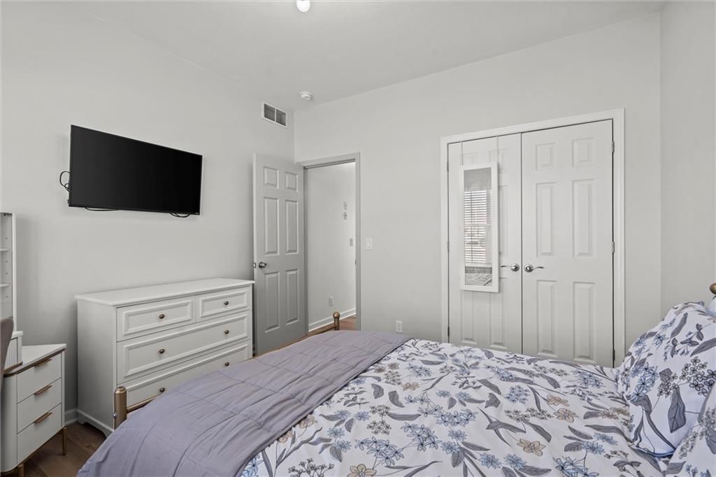 888 E Cheyenne Street — photo 19