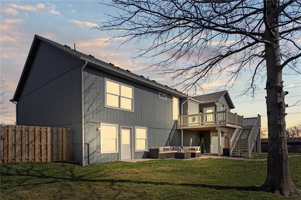888 E Cheyenne Street — photo 31