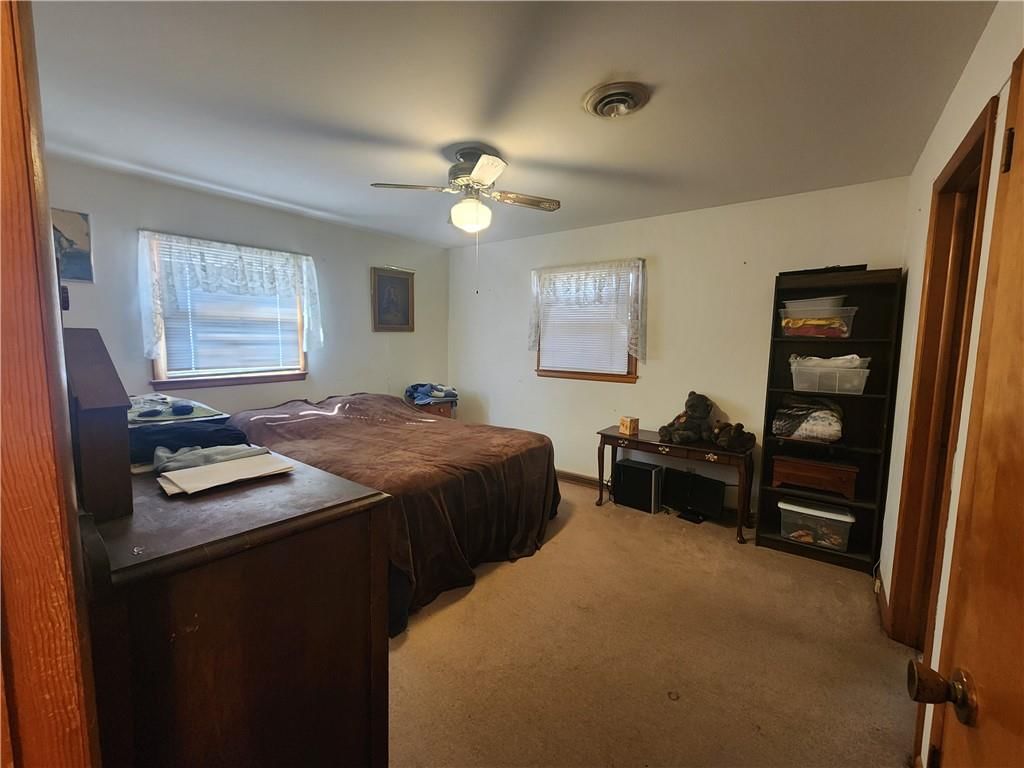 502 S Hughes Street — photo 23