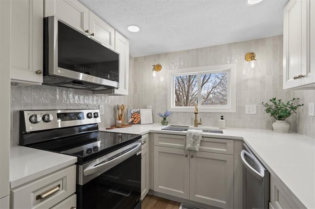 905 N 61st Street — photo 19
