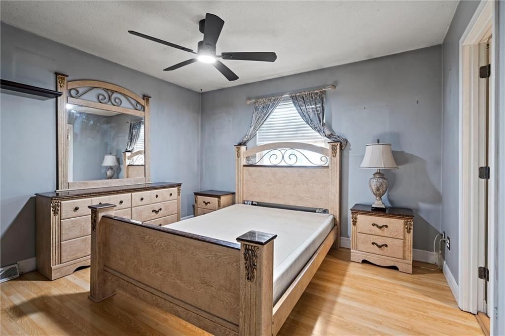 1208 NW Somerset Court — photo 12