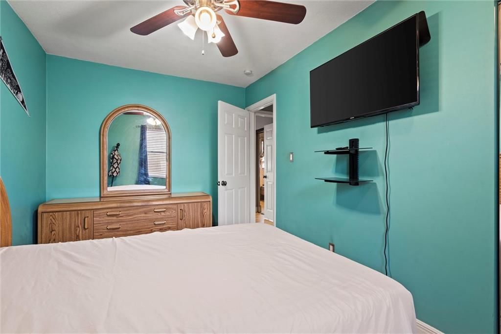 1208 NW Somerset Court — photo 15