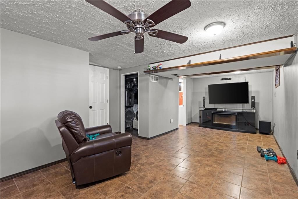 1208 NW Somerset Court — photo 19