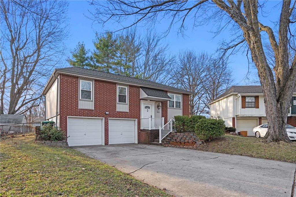 1208 NW Somerset Court — photo 25