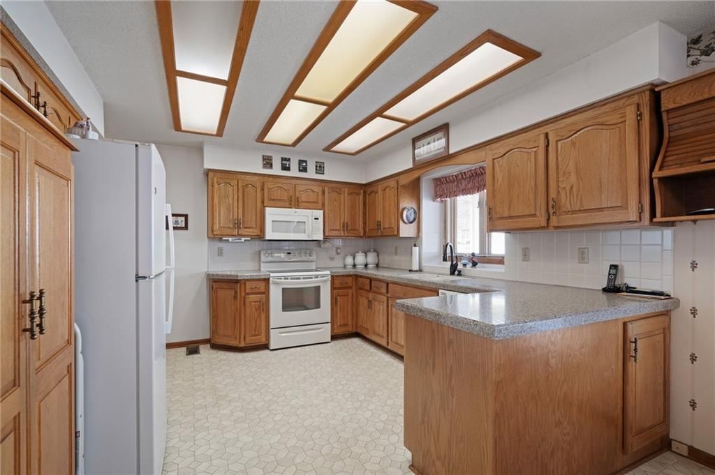 16502 W 133rd Street — photo 15