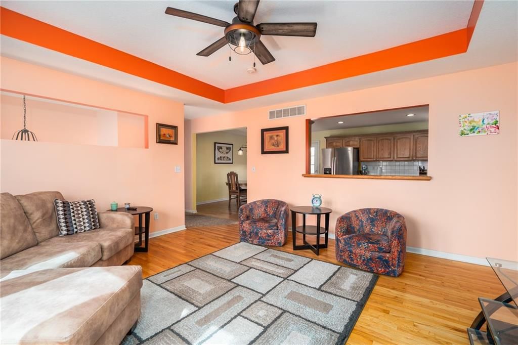 1116 W 13th Lane — photo 4