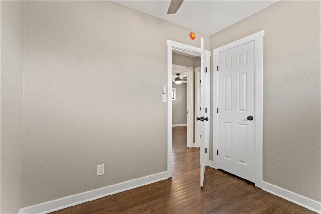 8724 Longview Court — photo 12