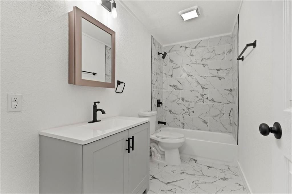 8724 Longview Court — photo 10