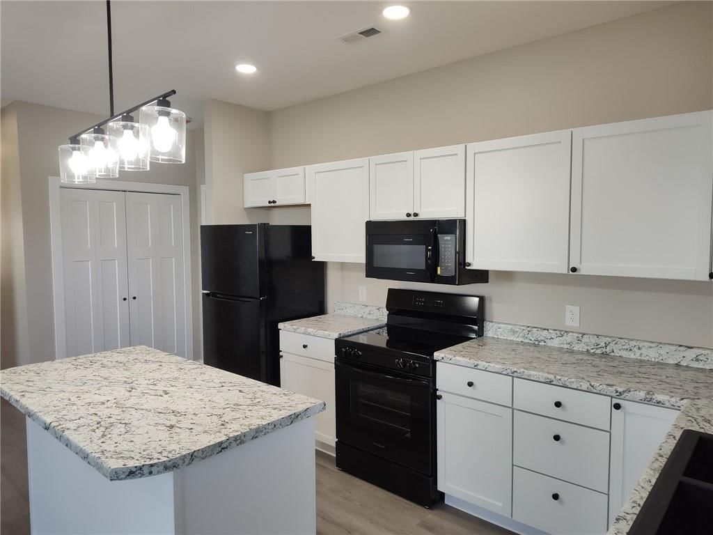 707 Hill Street — photo 6