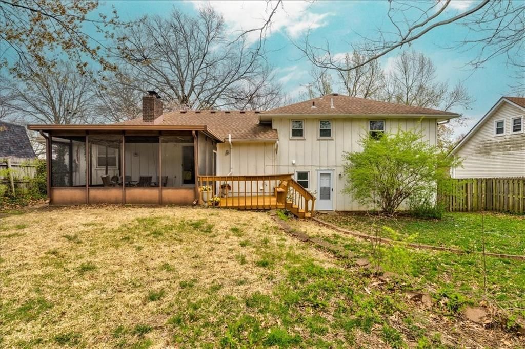 9722 Woodland Lane — photo 4
