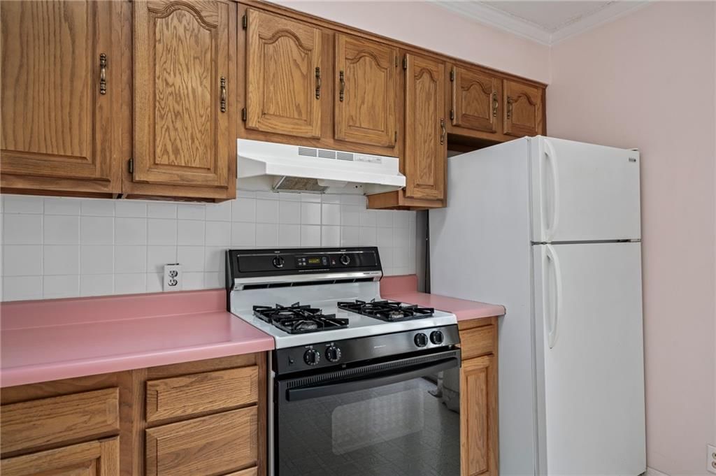 7106 N Highland Avenue — photo 13