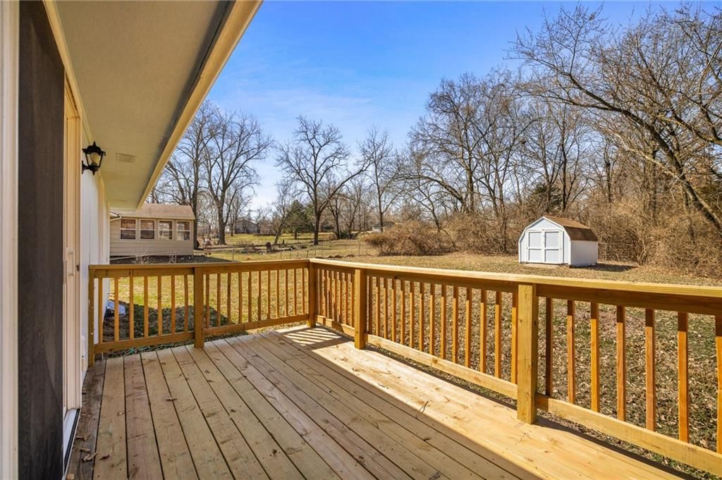 7106 N Highland Avenue — photo 28