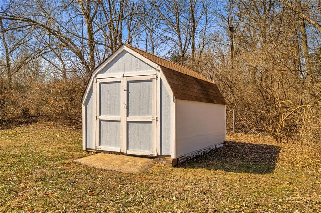7106 N Highland Avenue — photo 32