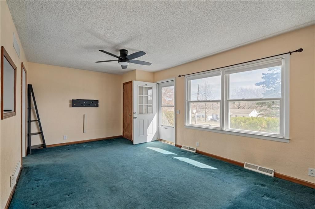 7106 N Highland Avenue — photo 6