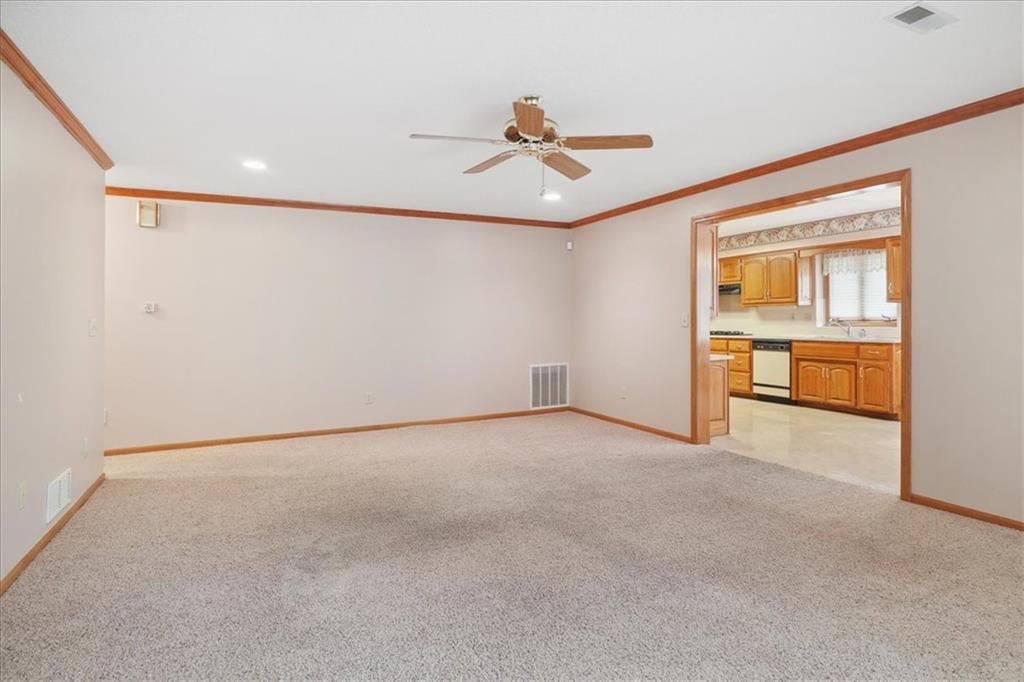 6016 NE Gladstone Lane — photo 17