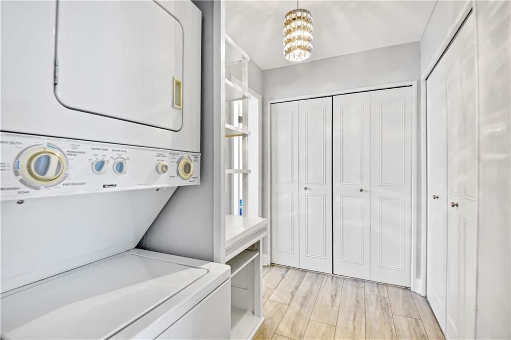 8716 Metcalf Avenue — photo 14