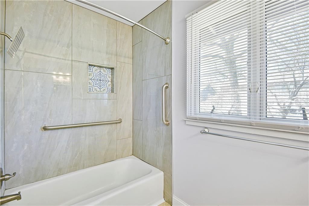 8716 Metcalf Avenue — photo 16