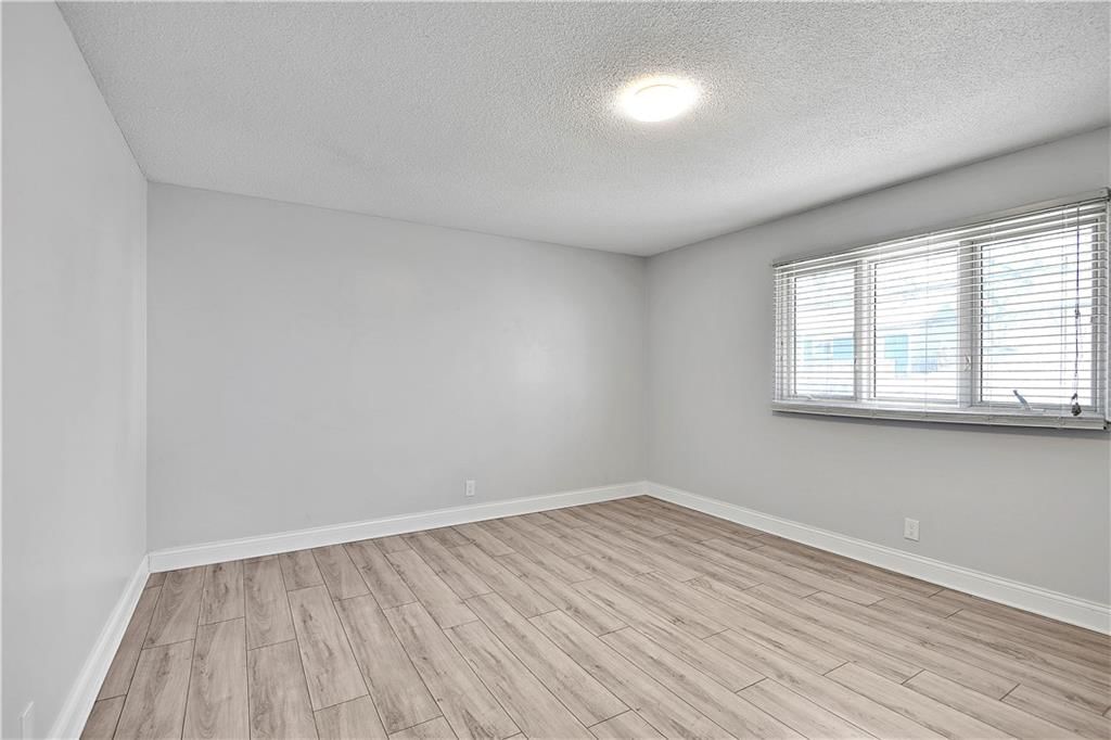 8716 Metcalf Avenue — photo 20