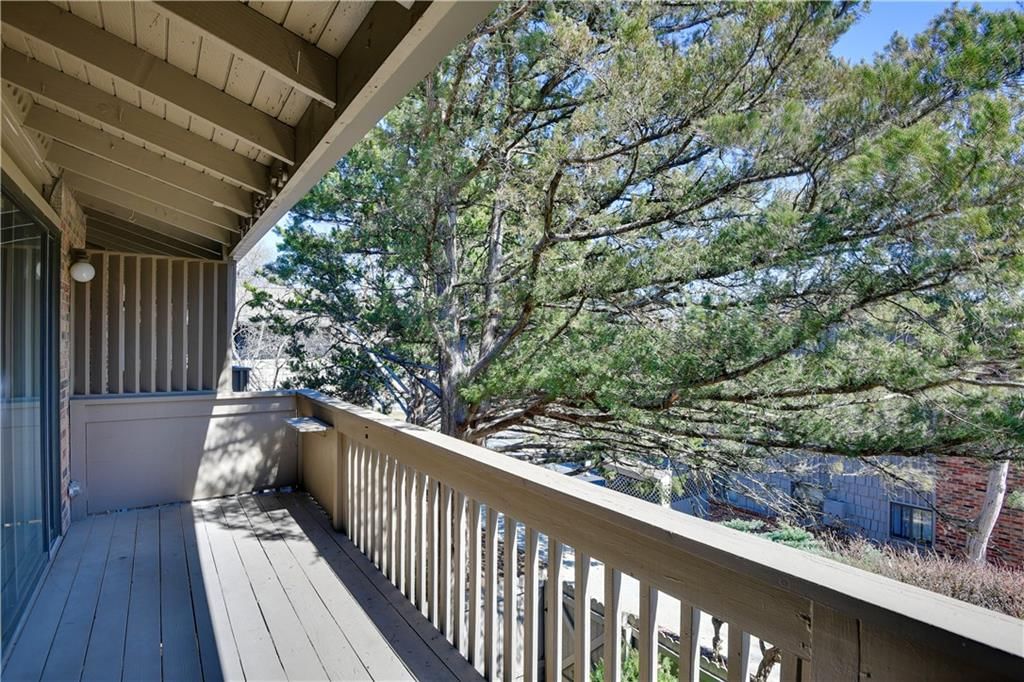 8716 Metcalf Avenue — photo 24