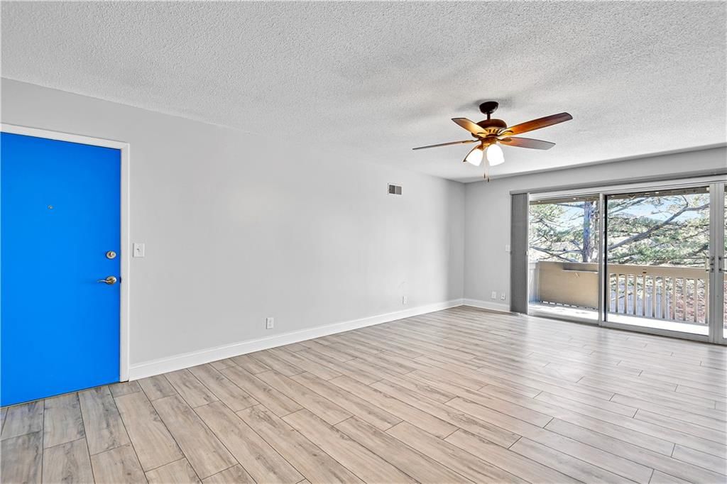 8716 Metcalf Avenue — photo 6