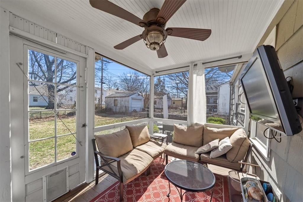 7521 Wyandotte Street — photo 15