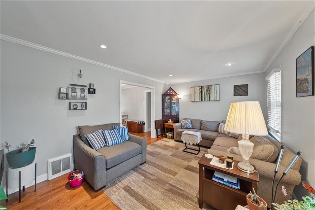 7521 Wyandotte Street — photo 3