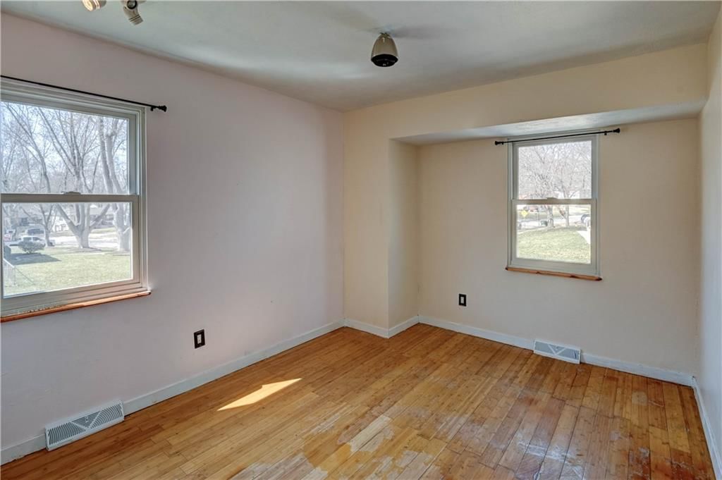 900 NW Oxford Drive — photo 34