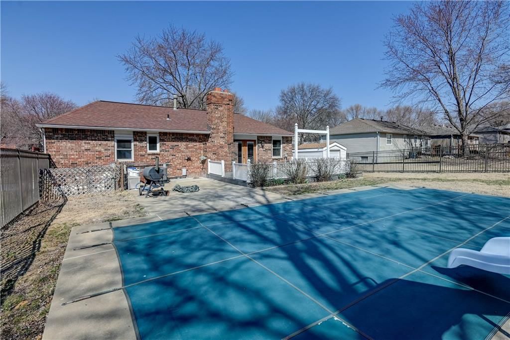 900 NW Oxford Drive — photo 46