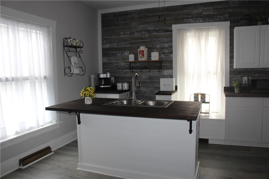 208 Jackson Street — photo 23