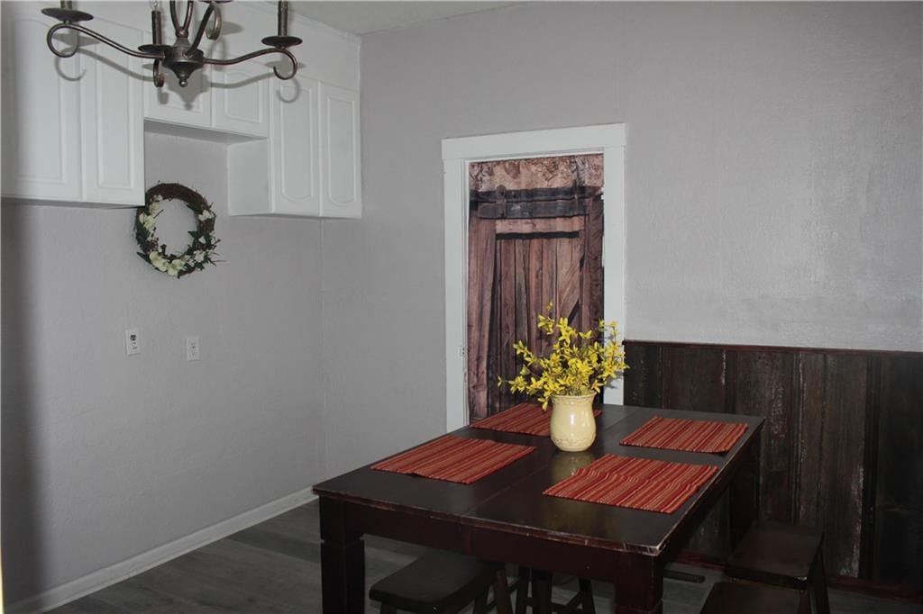 208 Jackson Street — photo 36