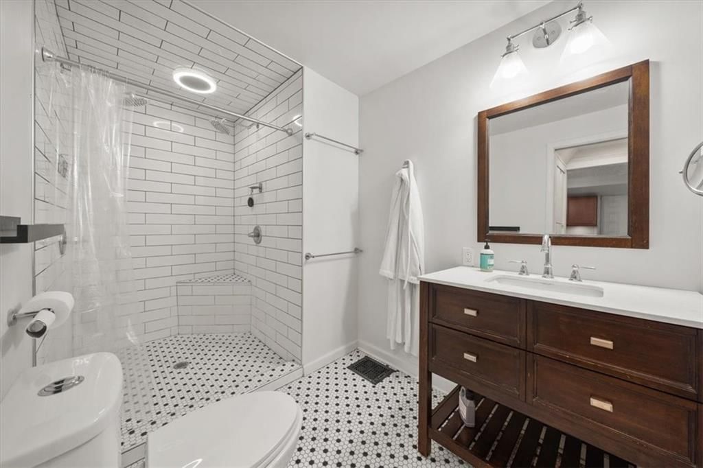 3205 W 42 Avenue — photo 13