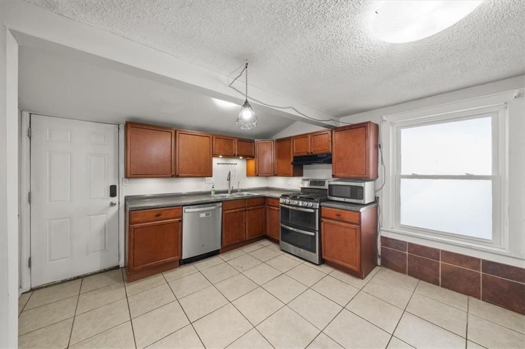3205 W 42 Avenue — photo 10