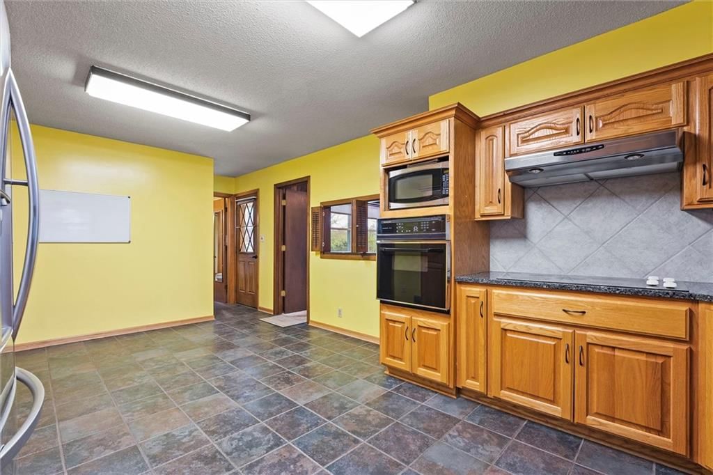 1009 Mount Calvary Road — photo 10