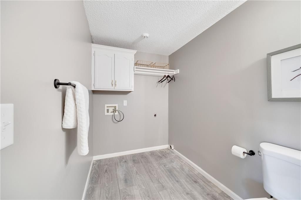 2111 N Colony Lane — photo 31