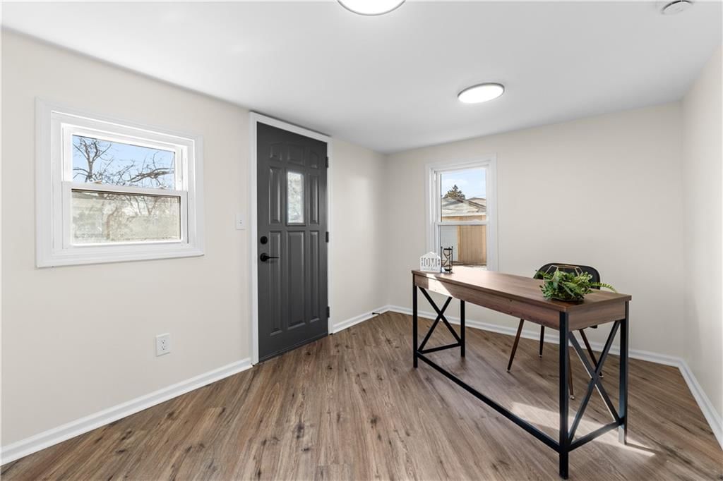 216 S Rogers Street — photo 17