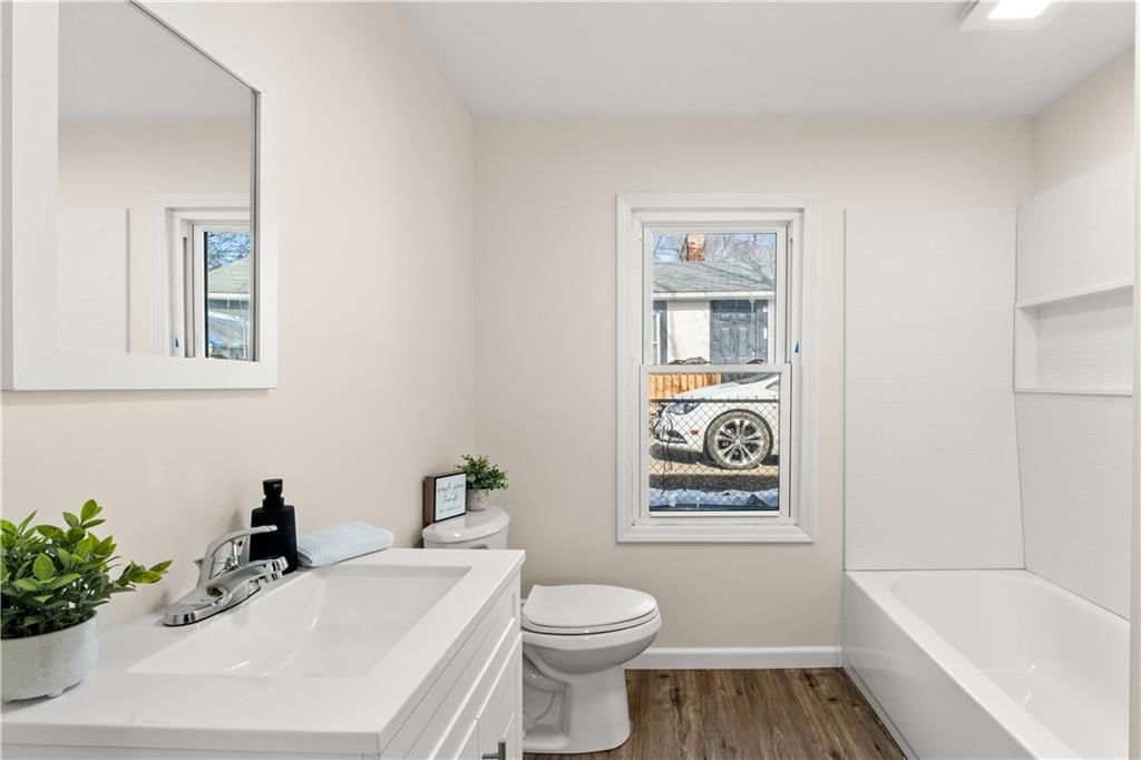 216 S Rogers Street — photo 10