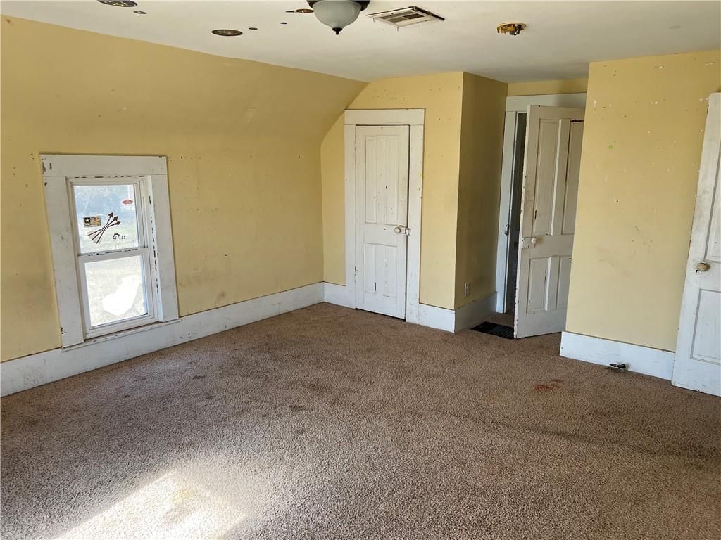 2501 Broadway Avenue — photo 17