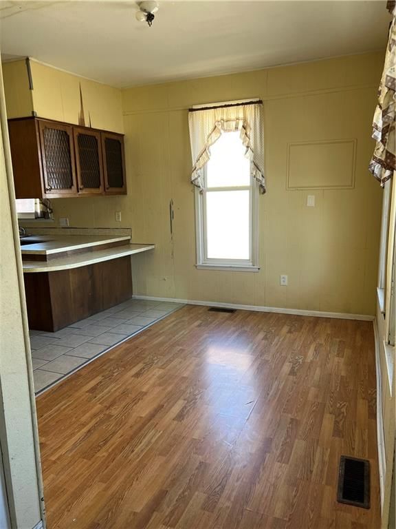 2501 Broadway Avenue — photo 9