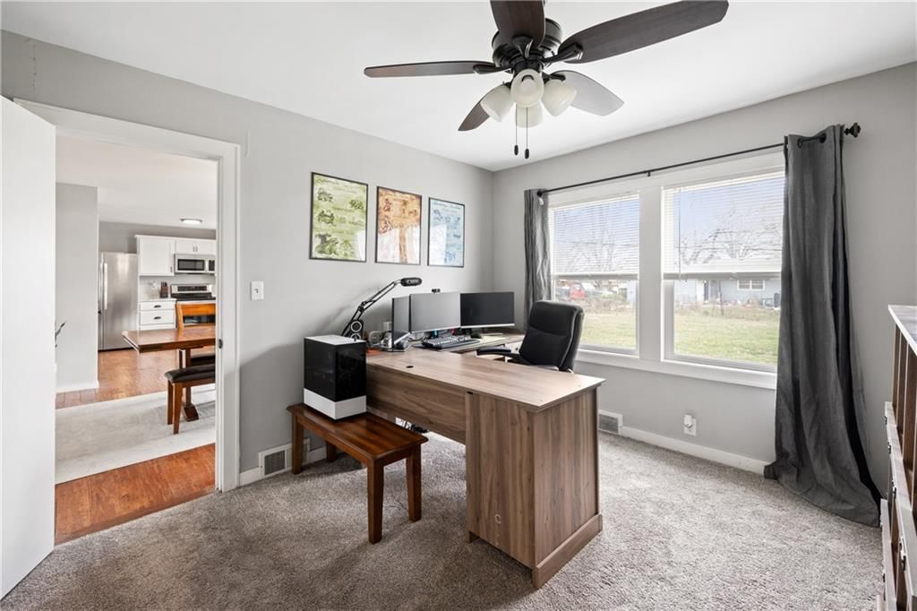 810 S Chestnut Street — photo 16