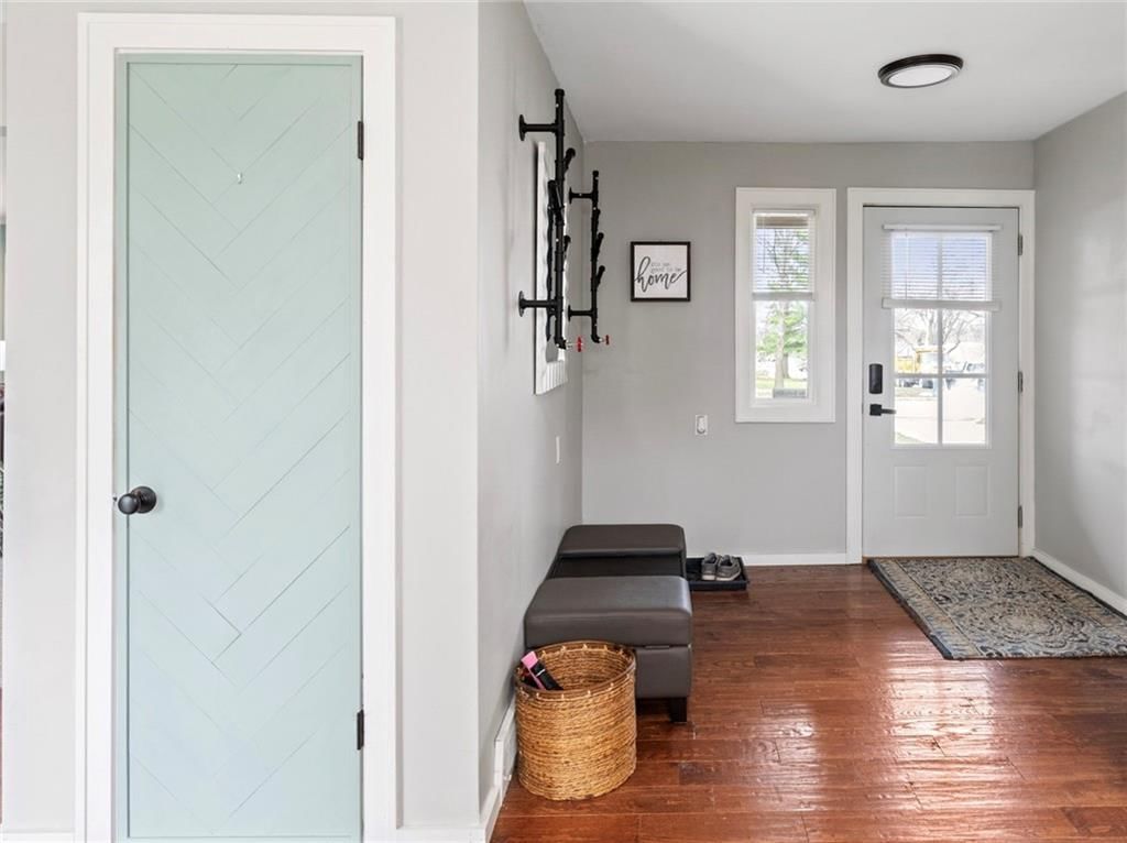 810 S Chestnut Street — photo 8