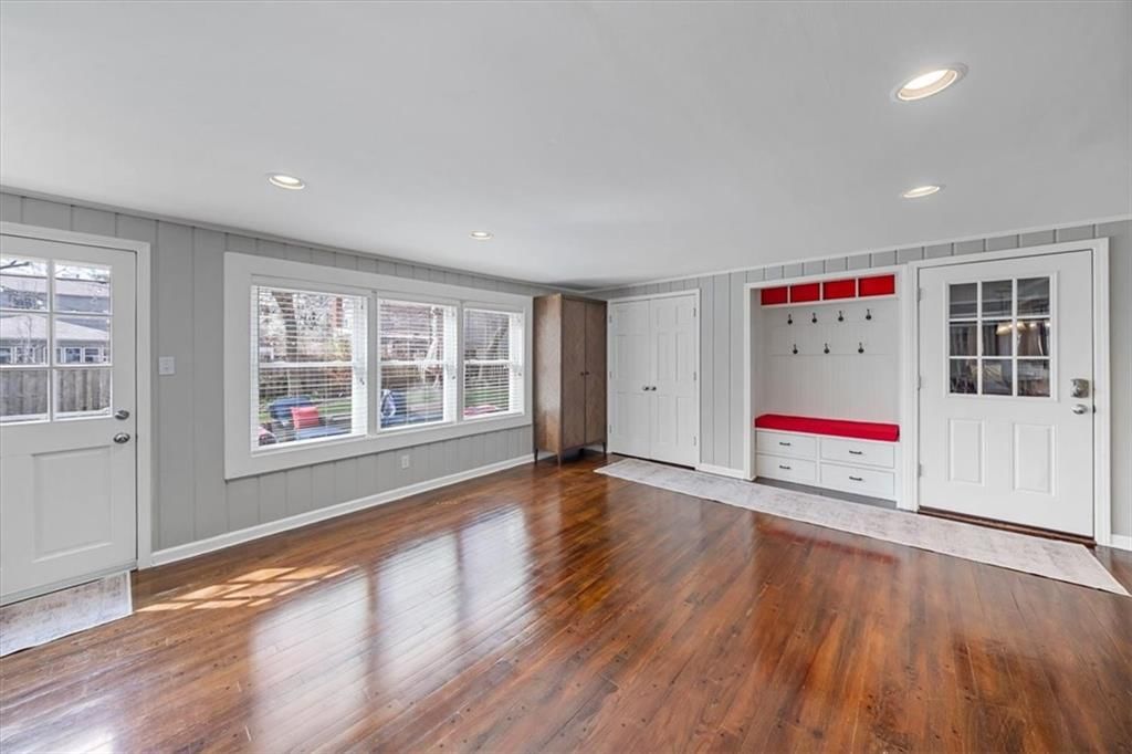 1207 W 70th Terrace — photo 12