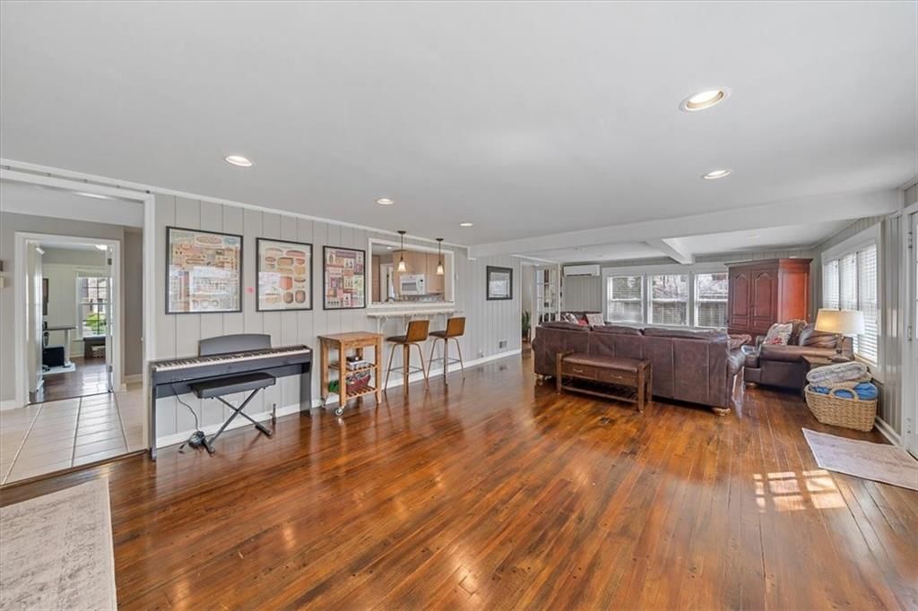 1207 W 70th Terrace — photo 14