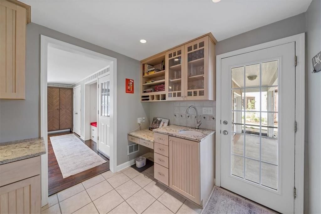 1207 W 70th Terrace — photo 16