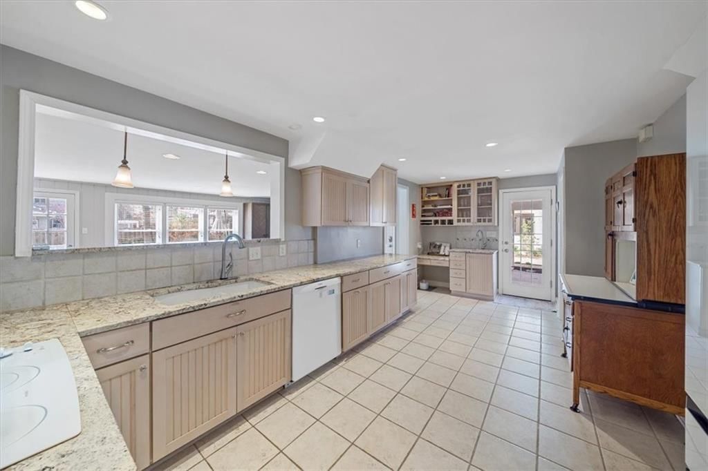 1207 W 70th Terrace — photo 18