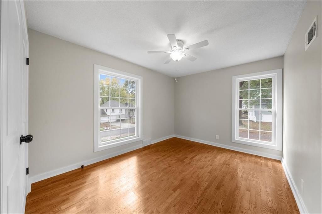 8508 W 88TH Terrace — photo 17