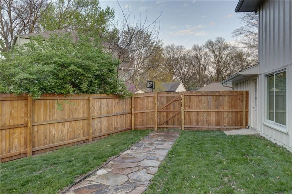 8417 W 98th Circle — photo 61