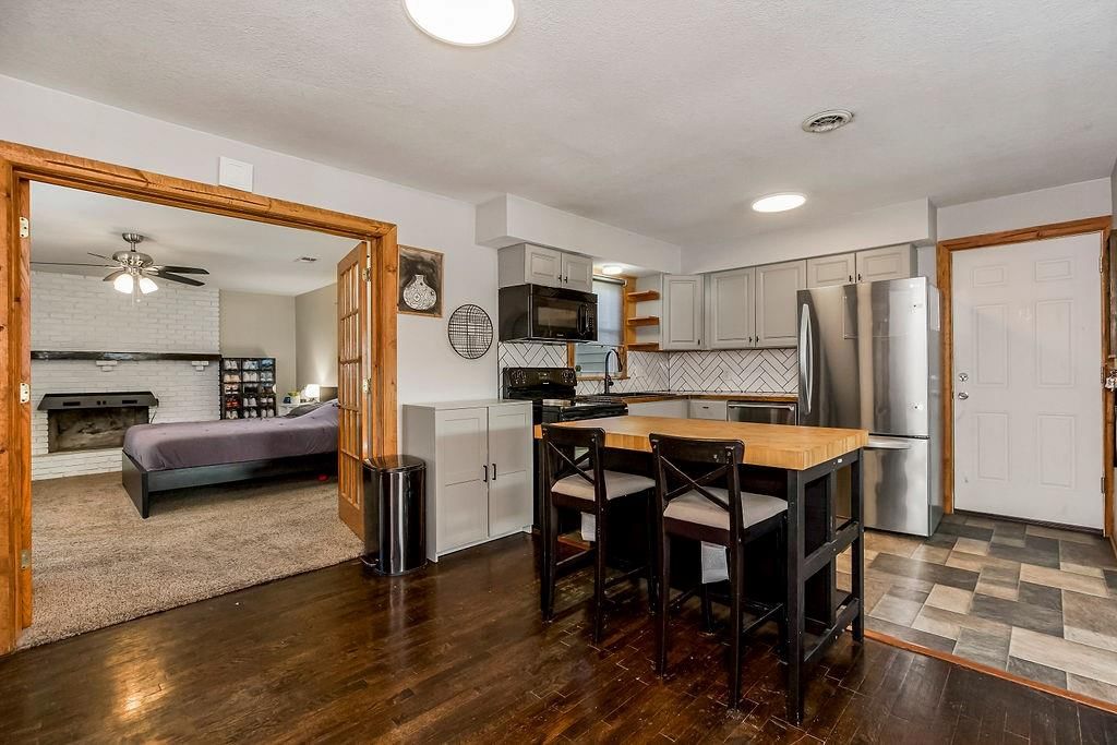 12228 W 63RD Terrace — photo 11