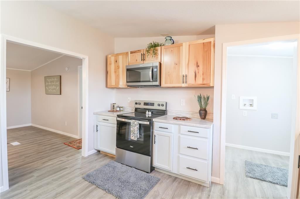 201 E Pine Street — photo 12